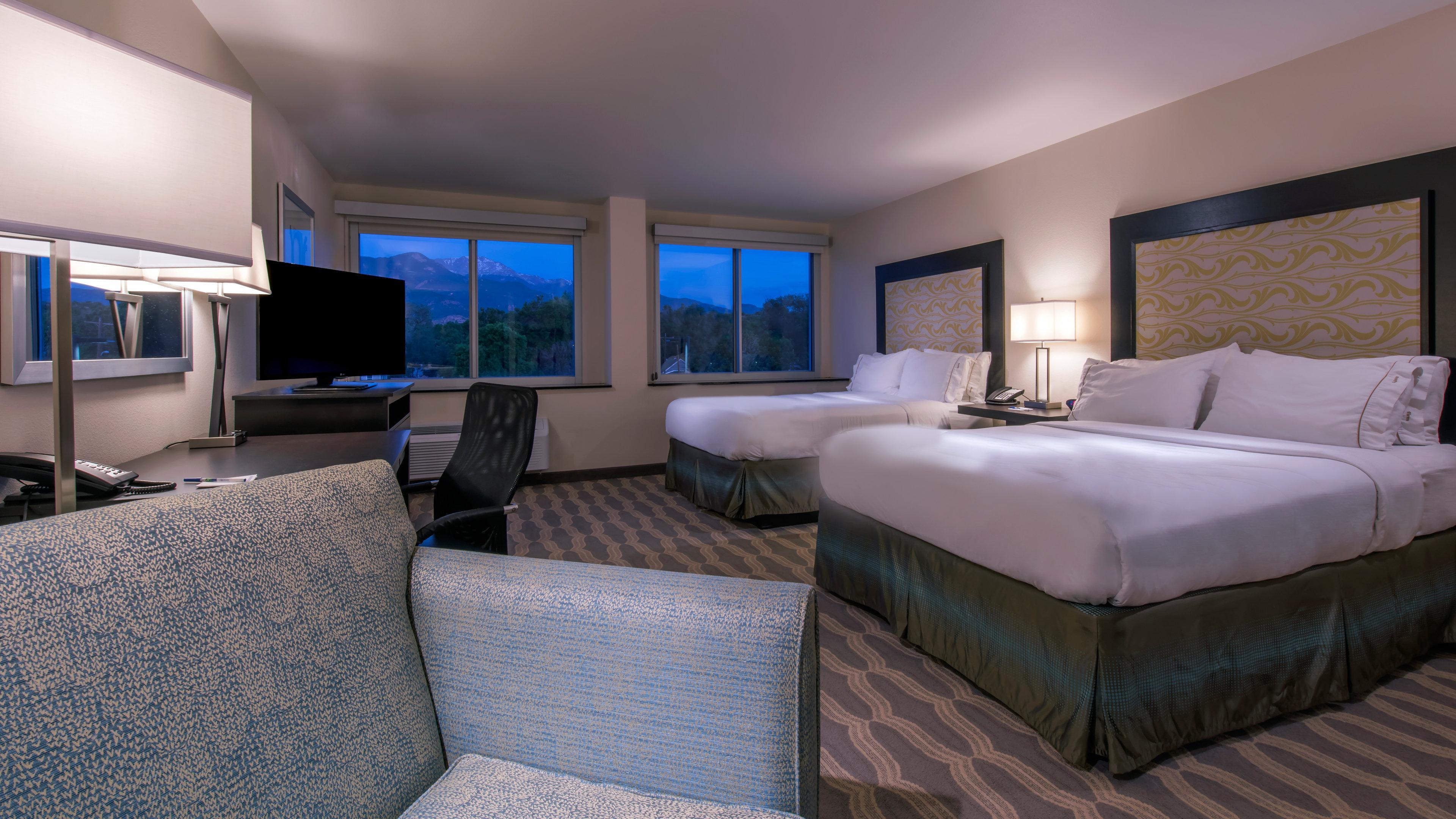 Holiday Inn Express & Suites Colorado Springs Central By Ihg Extérieur photo