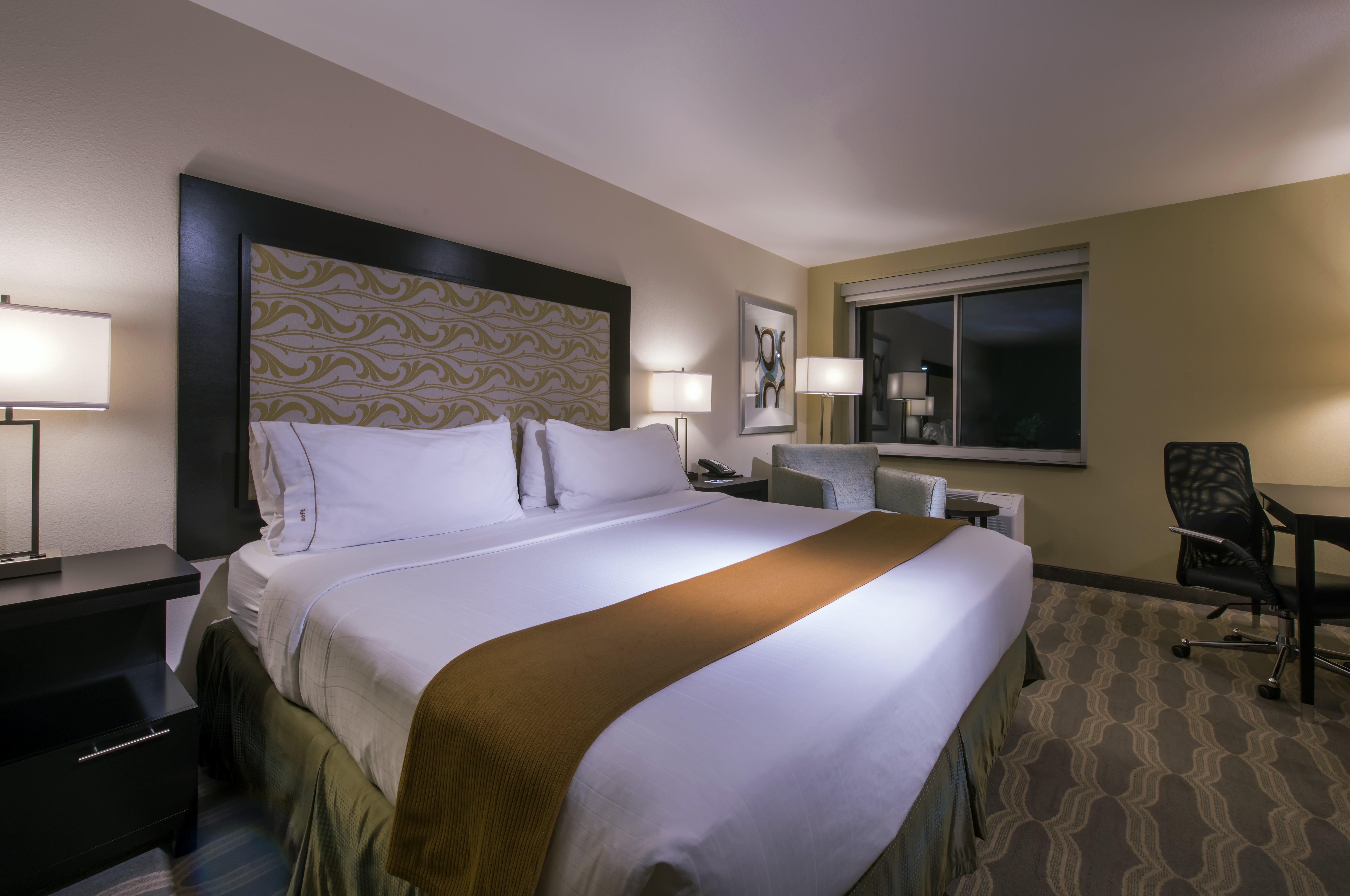 Holiday Inn Express & Suites Colorado Springs Central By Ihg Extérieur photo