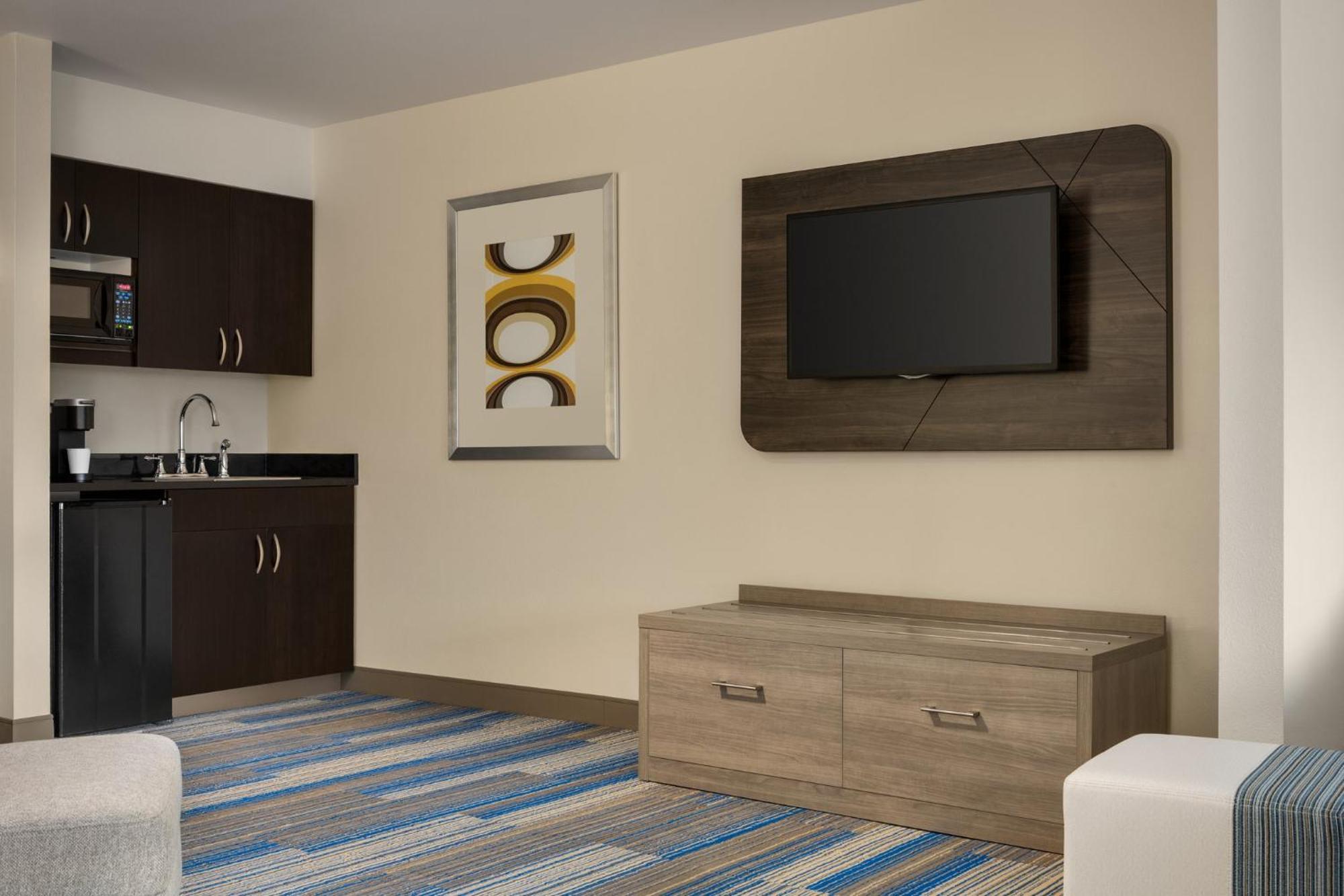 Holiday Inn Express & Suites Colorado Springs Central By Ihg Extérieur photo