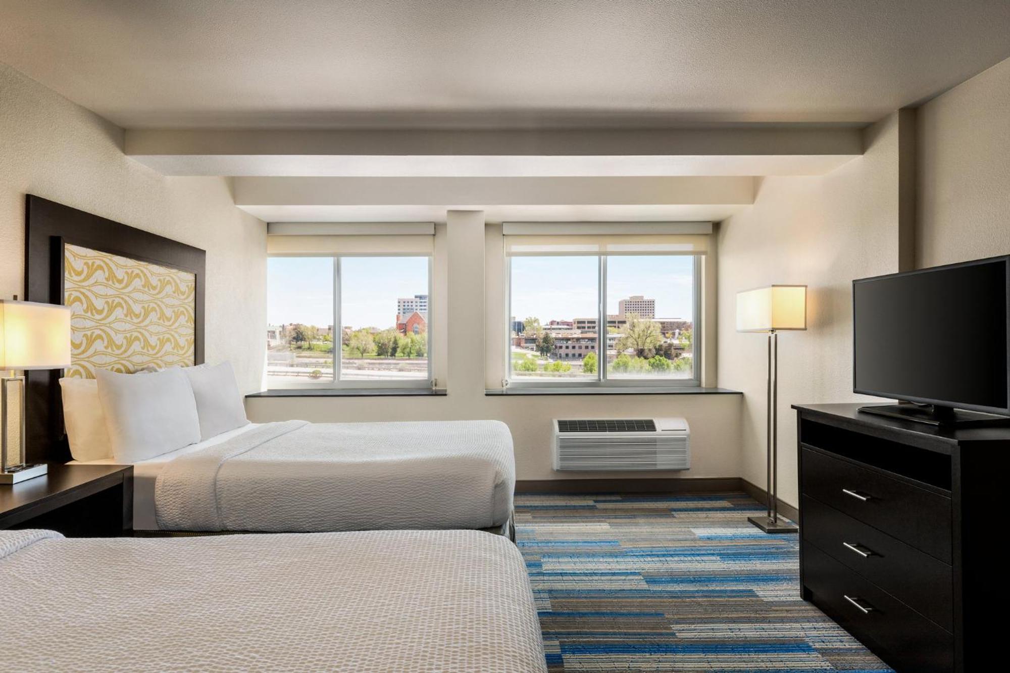 Holiday Inn Express & Suites Colorado Springs Central By Ihg Extérieur photo