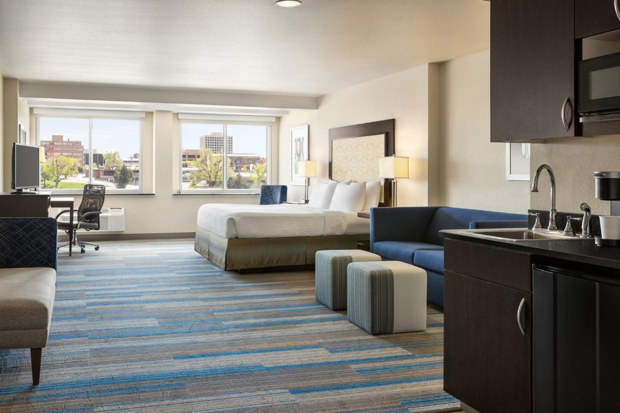 Holiday Inn Express & Suites Colorado Springs Central By Ihg Extérieur photo